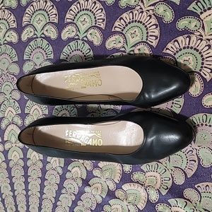 Vintage Classic Ferragamo Kitten Heels - Sensible Shoes for a Sexy Lady!